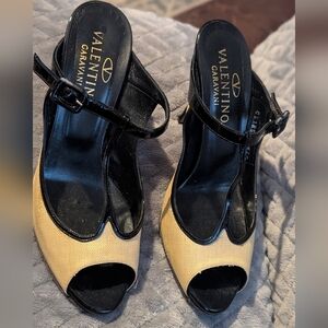 Valentino Garavani Black and Tan Heels